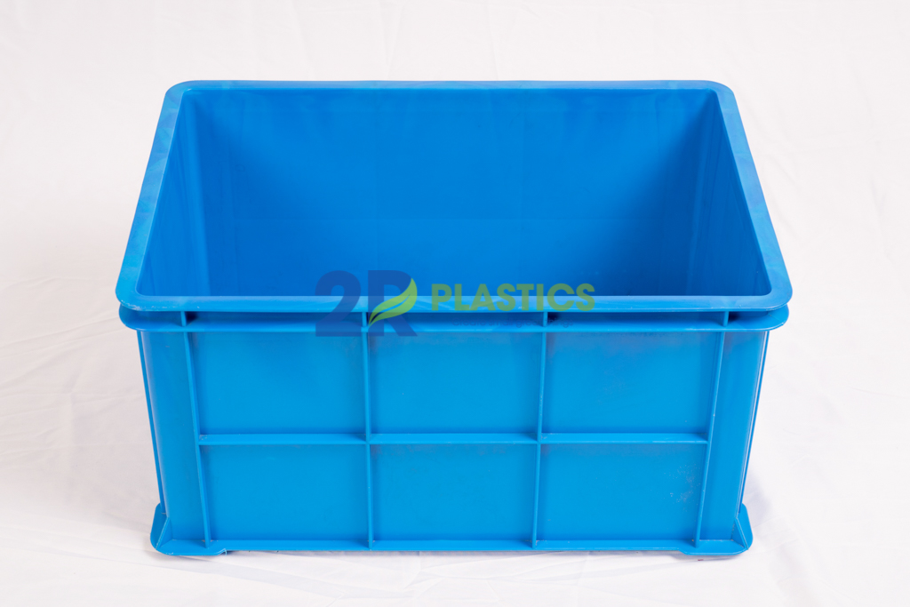 Thùng nhựa đặc B5